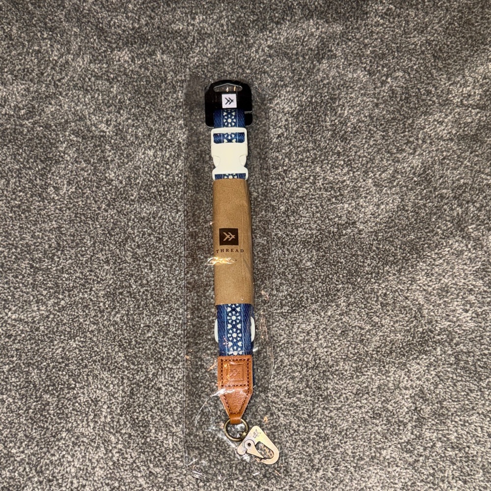 Thread Wallets Blue and Tan Lanyard